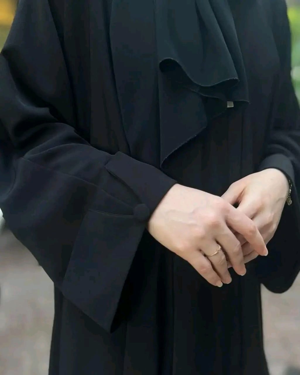 Noble Abaya