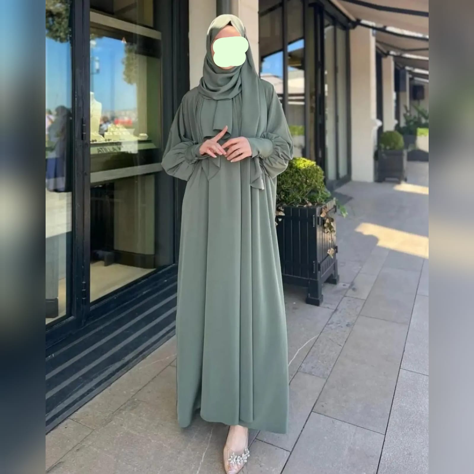 Olive Abaya