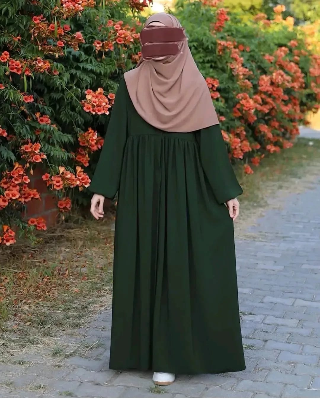 Berry Abaya